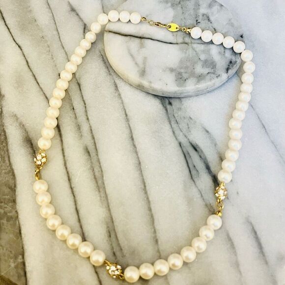 Vintage Avon Faux Pearl Necklace White with Crystal Spacer Beads Signed - Picture 1 of 6